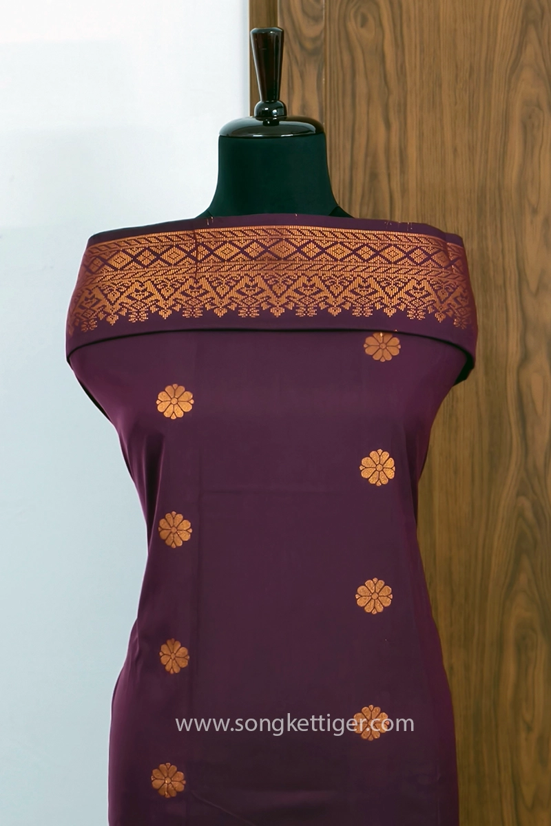 Songket Tenunan Bunga Tabur Mangis Copper